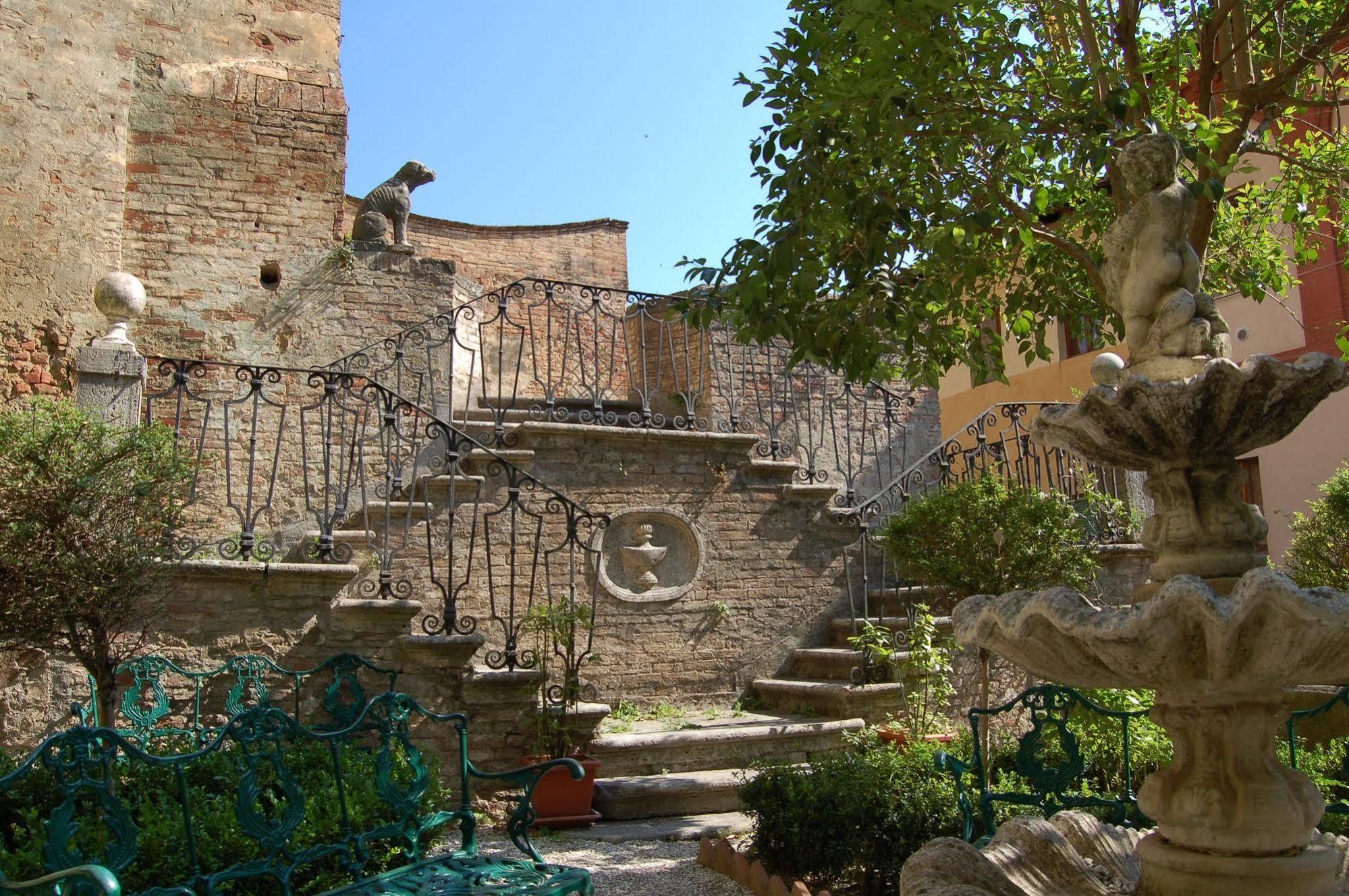 Bnb Residenza D Epoca Il Casato Siena Exterior foto